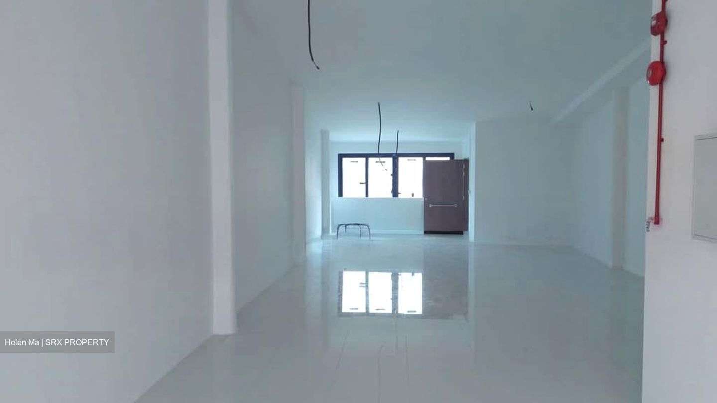 Upper Thomson Road (D20), Shop House #605820961